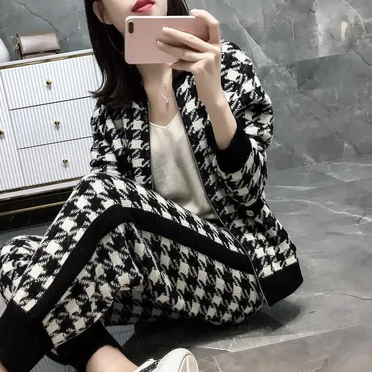 

Fall/winter new black-and-white checked knit suit, women's fashion, western-style sweater, Haren Pants, hip slacks, teenage girl
