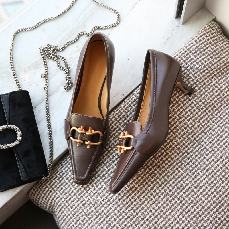 Женские туфли-лодочки женская обувь scarpe donna украшения из металла женская обувь квадратный носок Дамская обувь на высоком каблуке; Botas Mujer; модная обувь