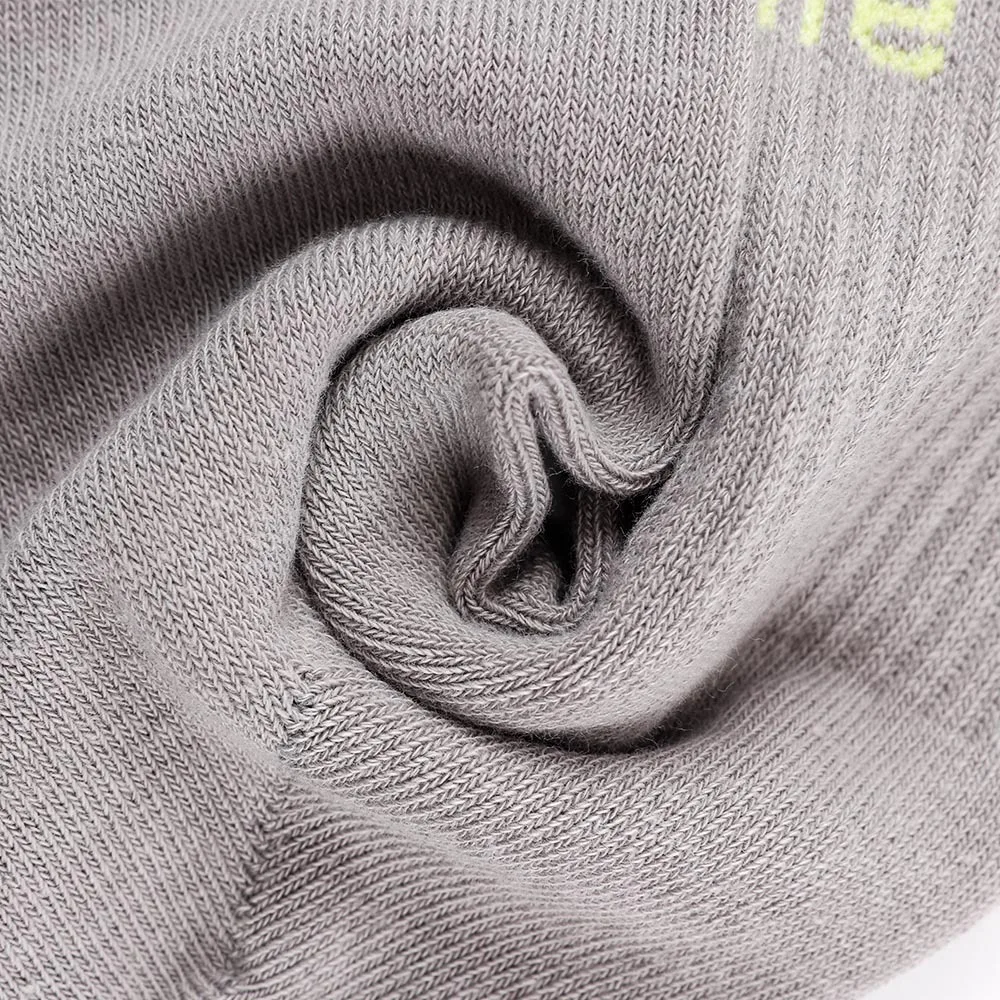 3 Pairs/lot Autumn Winter Night Reflect Light Fluorescence Sport Street Skateboard Fashion Woman Socks Man Middle Tube Socks