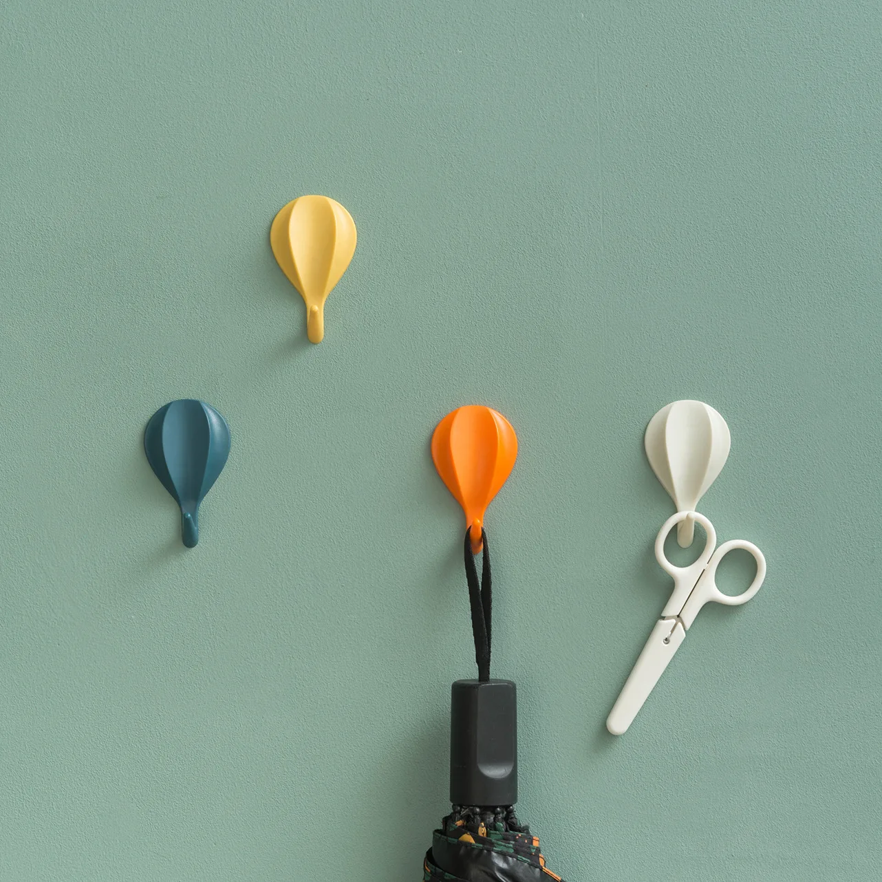 

8 Sets Of Hot-air Balloon Strong Glue Hook Wall Hanging Kitchen Bathroom No Mark Adhesive Door Back Hole