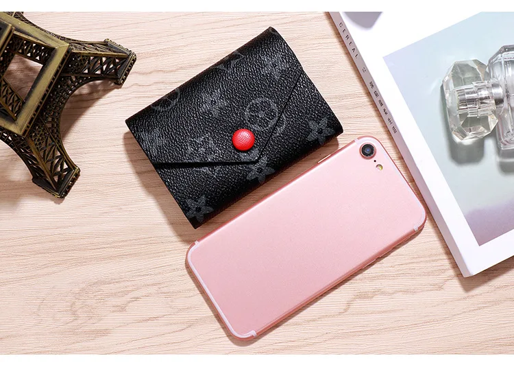 9493302675_1857370594