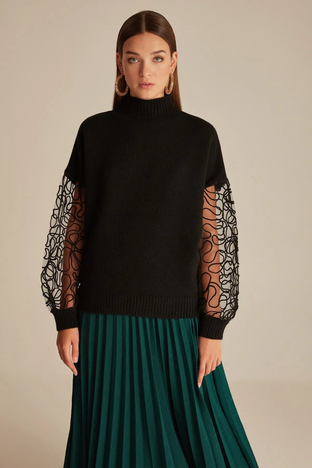 

Lace Kordine Embroideried Half Turtleneck Knitwear Sweater