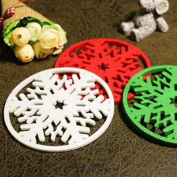 

1pcs/set Xmas Party Ornament Decoration Christmas Hollow Red Snowflake Cup Mat Dinner Party Table Coasters Pad Hot Sale