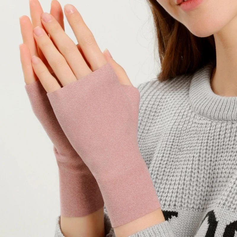 

Женские велосипедные перчатки, зимние Бархатные Теплые перчатки с защитой от холода, перчатки с полпальца, тонкие Самонагревающиеся варежки для сенсорного экрана, 1 пара