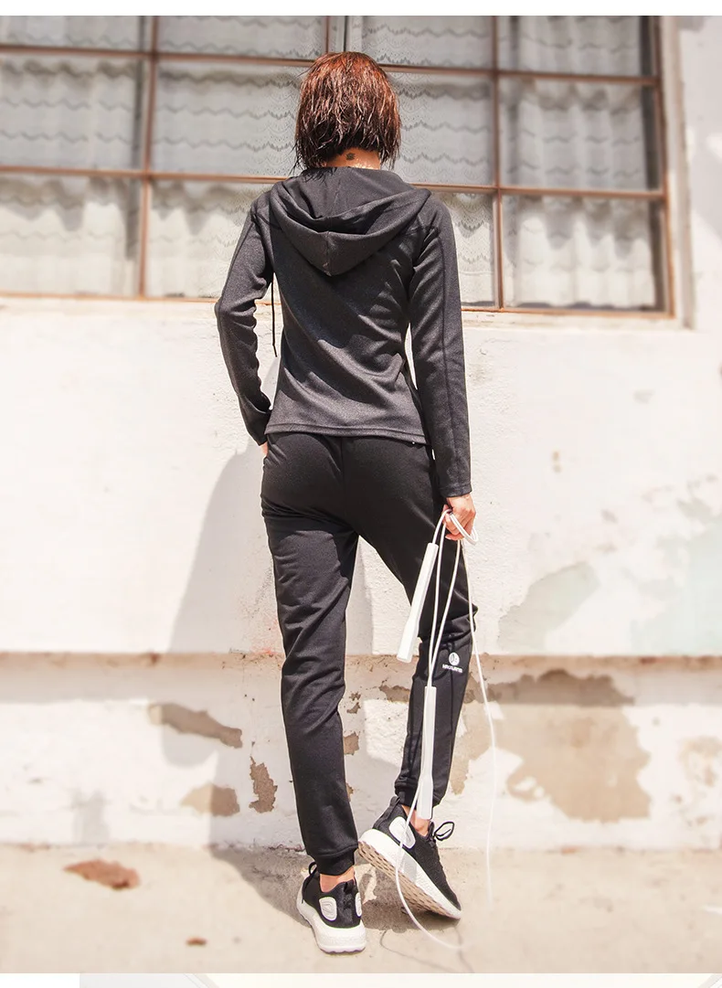 Новая женская рубашка для йоги с длинными рукавами быстросохнущая высокоэластичная бесшовная Спортивная одежда для фитнеса с капюшоном Футболка свободная куртка