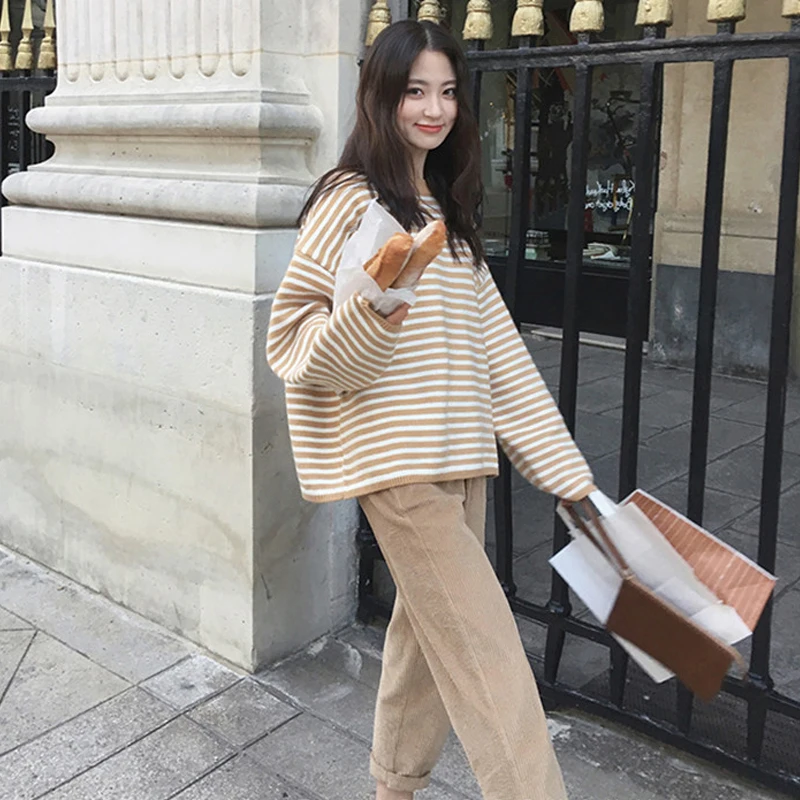 

2019 early autumn new temperament small breeze striped coat with wide leg pants two-piece suit autumn and winter fashion trends