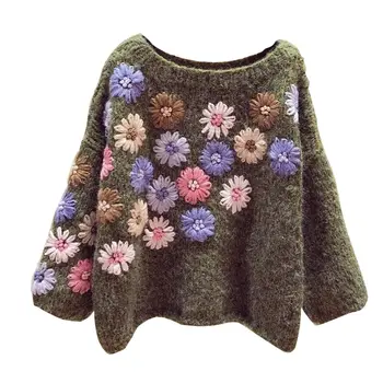 

2019 autumn and winter new loose handmade flower embroidery lazy wind pullover sweater