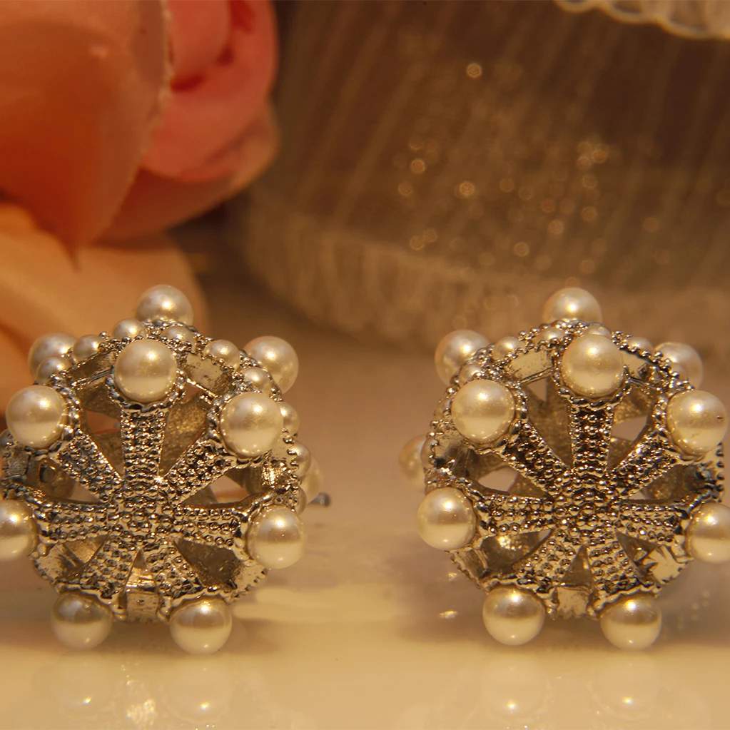 New 18K gold-plated micro-inlaid natural zircon freshwater pearl lantern long hook style luxury fashion earrings