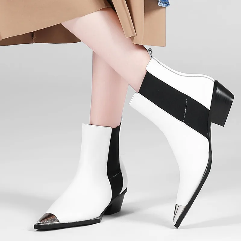 MStacchi/женские ботинки челси; botas mujer invierno; коллекция года; ботильоны из коровьей кожи с острым носком на каблуке; женская обувь с металлическим украшением