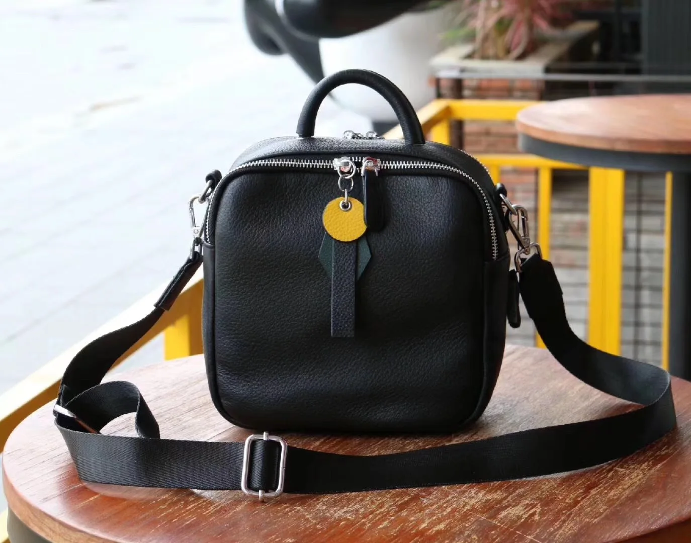 В форме коробки Элегантный Известный дизайнер для женщин сумки из натуральной кожи через плечо маленькая сумка-почтальон сумка ежедневный кошелек