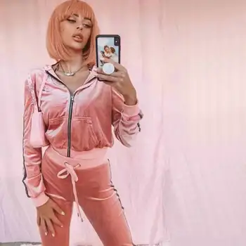 

Casual Tracksuit Velvet Sets Women 2020 New Autumn Winter O Neck Sporting Suit Velvet Two Pieces Sets Women Sportswear