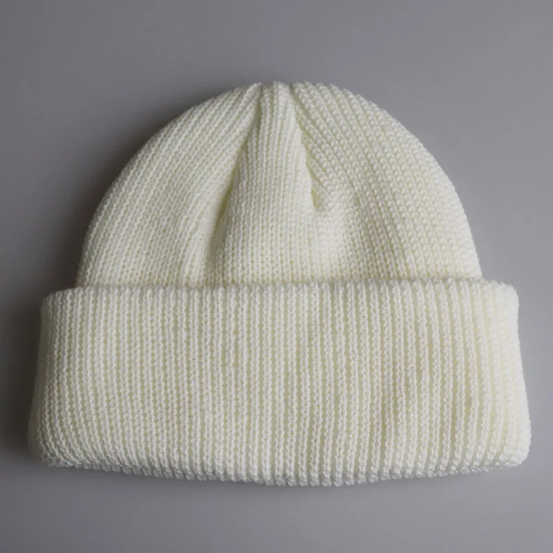 Белый Solid Colors Short Beanies Hat for Men Women Winter Knit Cap Skullies Yellow Orange Beige Grey Navy Black - Цвет: Белый