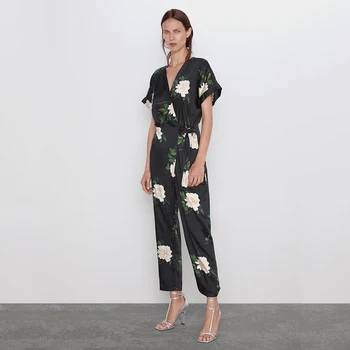 

Summer and Autumn ZA New Fsahion Women Flower Print Jumpsuit V-Neck Casual Loose Short Sleeves Women Jumpsuit Party Travel
