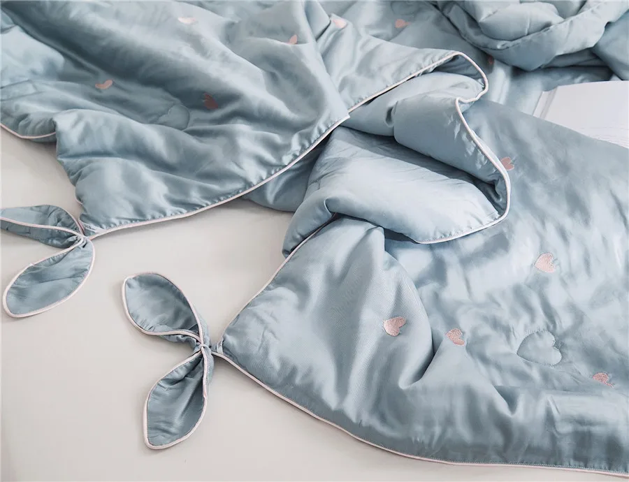Однотонное летнее тонкое стеганое одеяло с простой вышивкой Love Tencel, воздухопроницаемое одеяло с милым бантиком, свежий ворс, одеяло, простое модное нежное