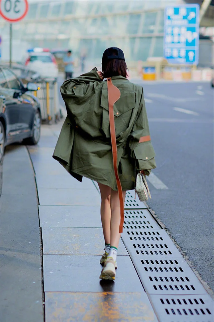 Армейский зеленый Тренч Модный женский негабаритный стоячий воротник кожаный лоскутный большой карман ветровка Женское пальто