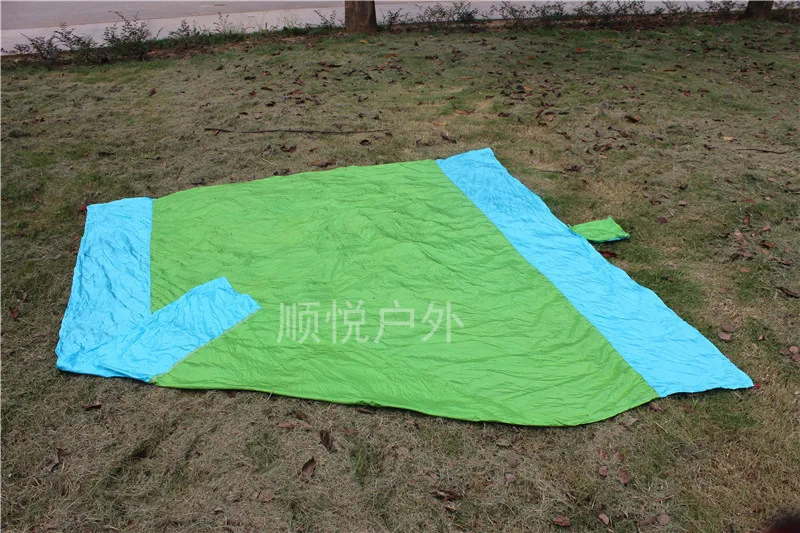 Outdoor Travel Picnic Mat Nylon Pocket Picnic Mat Waterproof Foldable Lawn Beach Mat Tent Picnic Mat