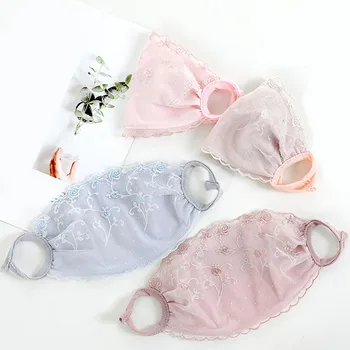 

5pcs Floral Print Sunscreen Imitation Silk Mask Lady's PM 2.5 Breathable Embroidery Cotton Lining Lace Mouth Muffle Lace Mask