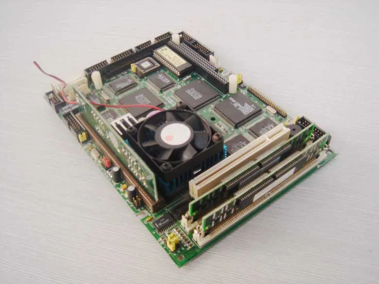 Встроенная промышленная плата управления PCM-5860 Rev. A2