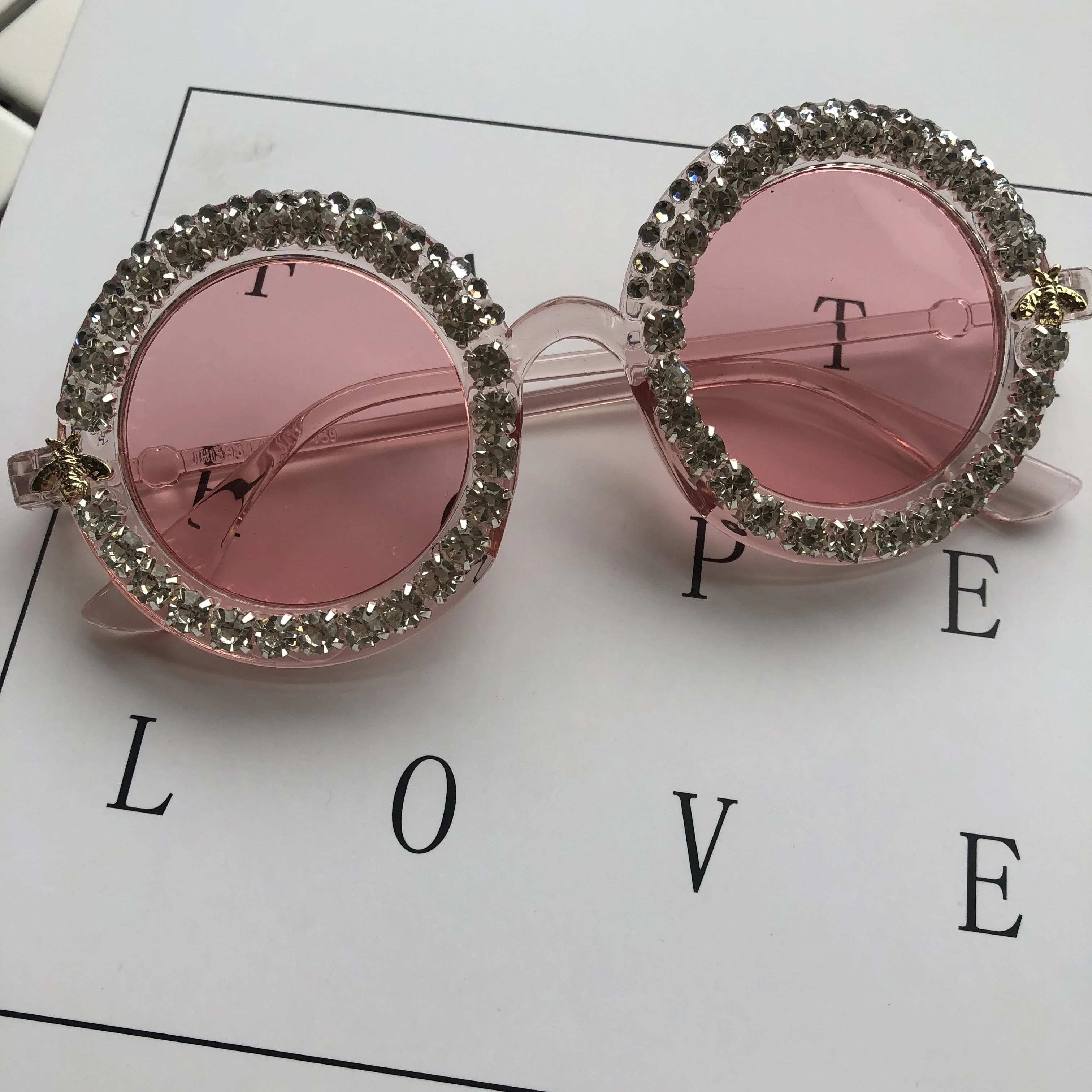 2019 Handmade High Quality Luxury Baroque Retro Rhinestone Flower Sunglasses for Women Brand Female Sun Glasses Crystal Eyewear |