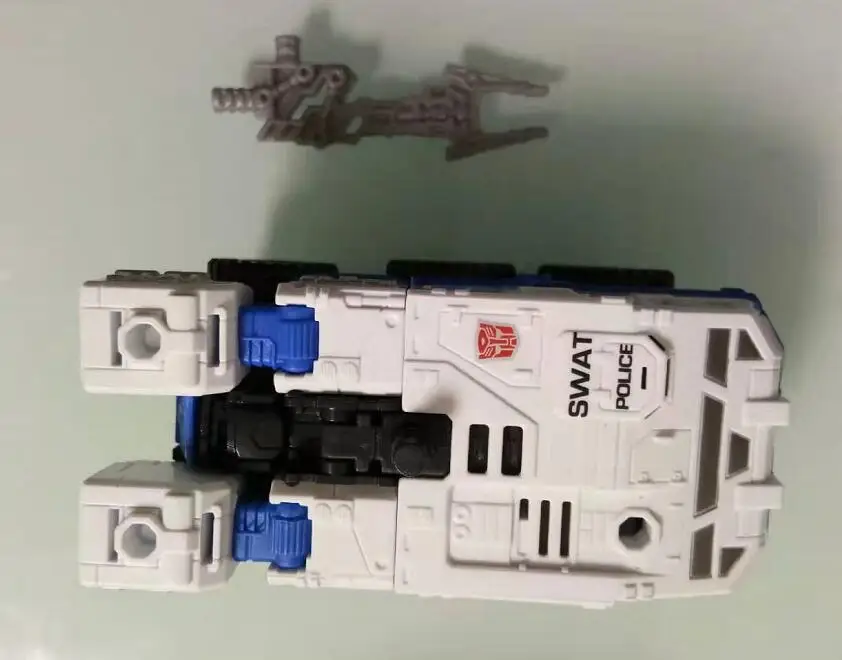 Combiner War Alpha Bravo Air raid Rook Groove Ironhide первой помощи Классические игрушки без розничной коробки - Цвет: Rook