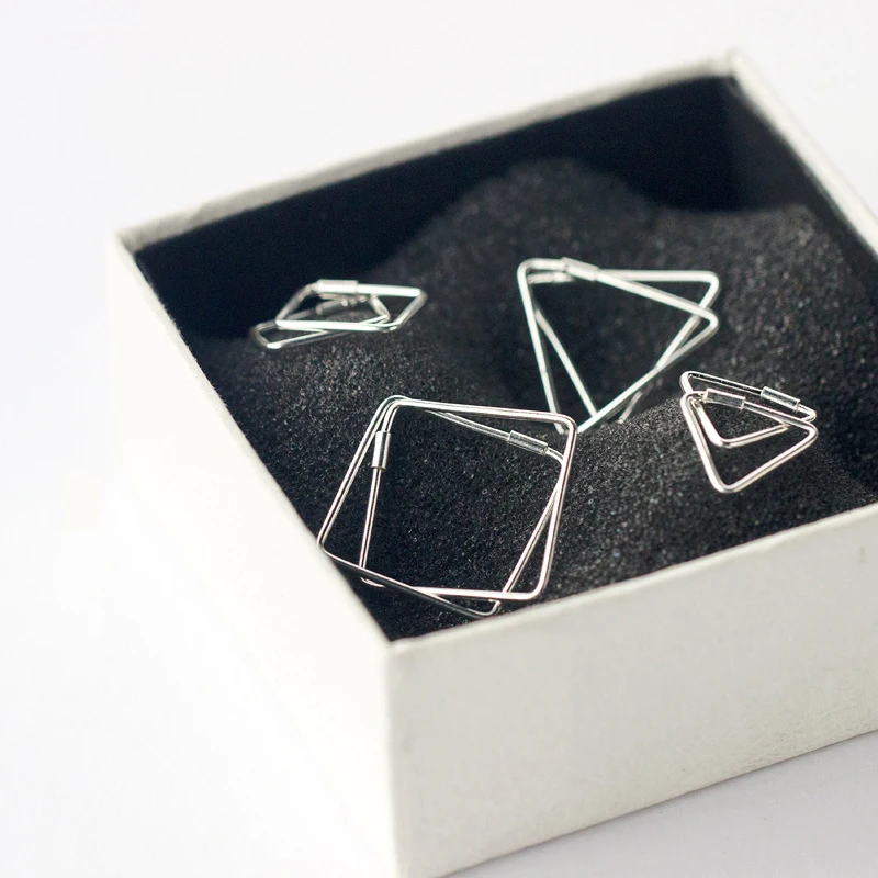 2944555930_334617663