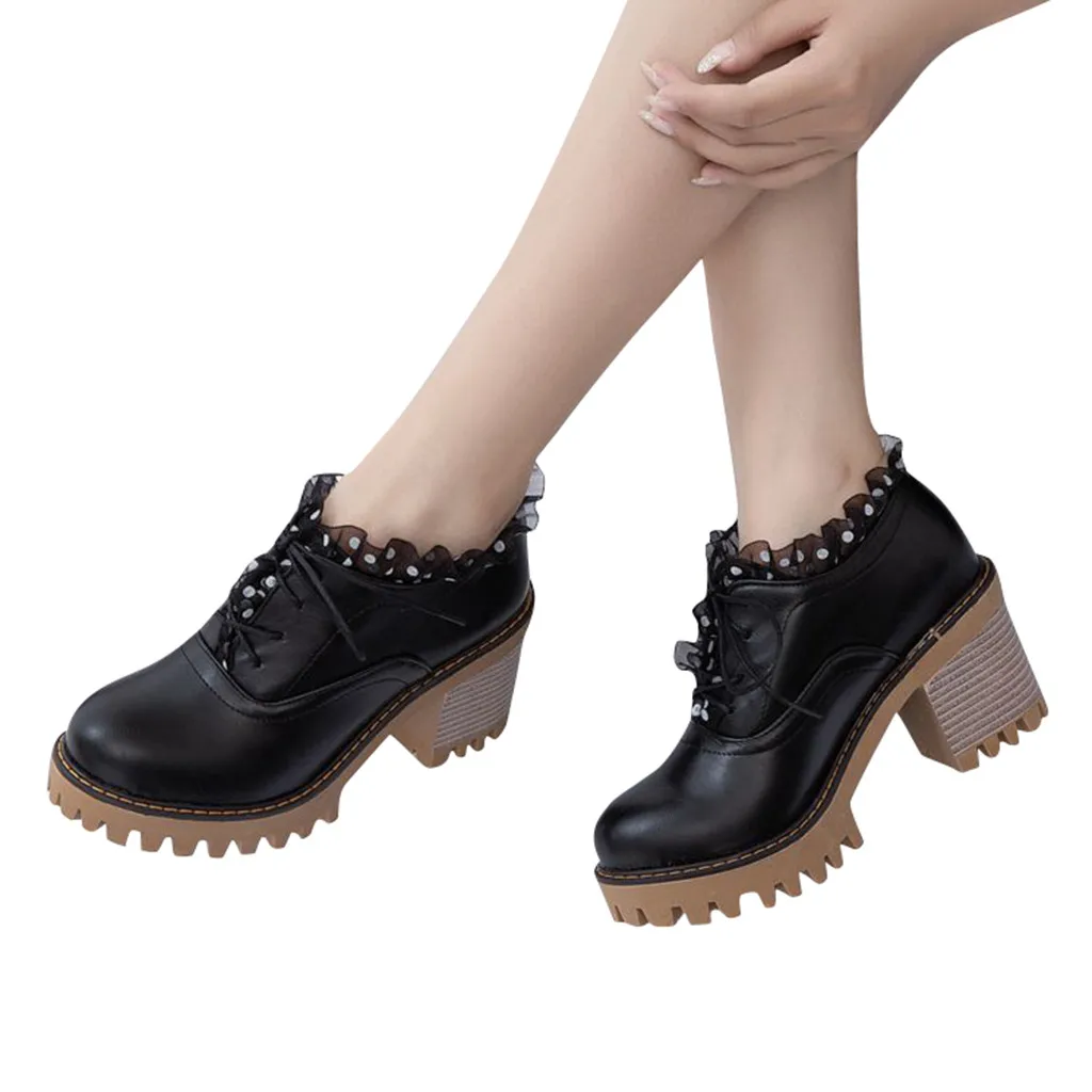 Ботильоны с оборками; коллекция года; женские кожаные полусапожки; зимние Ботинки martin на шнуровке; милые женские туфли на высоком каблуке с ремешками; пикантные ботинки в стиле Лолиты