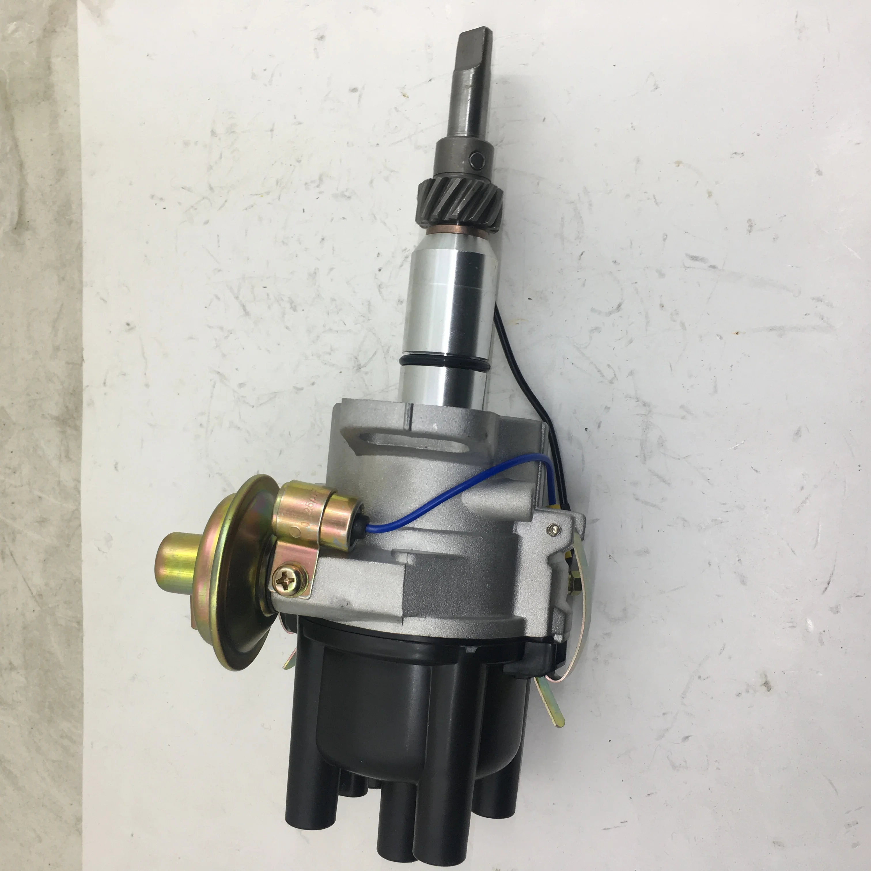 SherryBerg carb 19030-71010 point DISTRIBUTOR for TOYOTA 1Y 2Y 3Y FOR HIACE HILUX DYNA DELTA & LITEACE 19100-73040