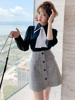 

Commuter temperament shirt + classic plaid single-breasted high waist A-line skirt suit female 2020 early autumn new