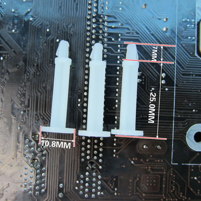 ǻ     ÷   PCB  ǲ е, 25MM * 4MM  