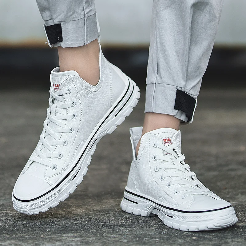 Fashion White Sneakers Men Breathable Leather Casual Shoes For Men Comfortable Flat Shoes Men Footwear Korean version Shoes