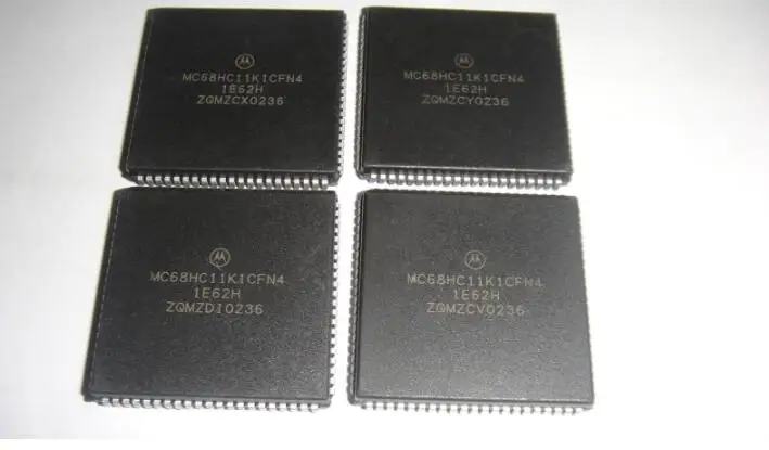 

10pcs/lot MC68HC11 MC68HC11K1CFN4 PLCC68