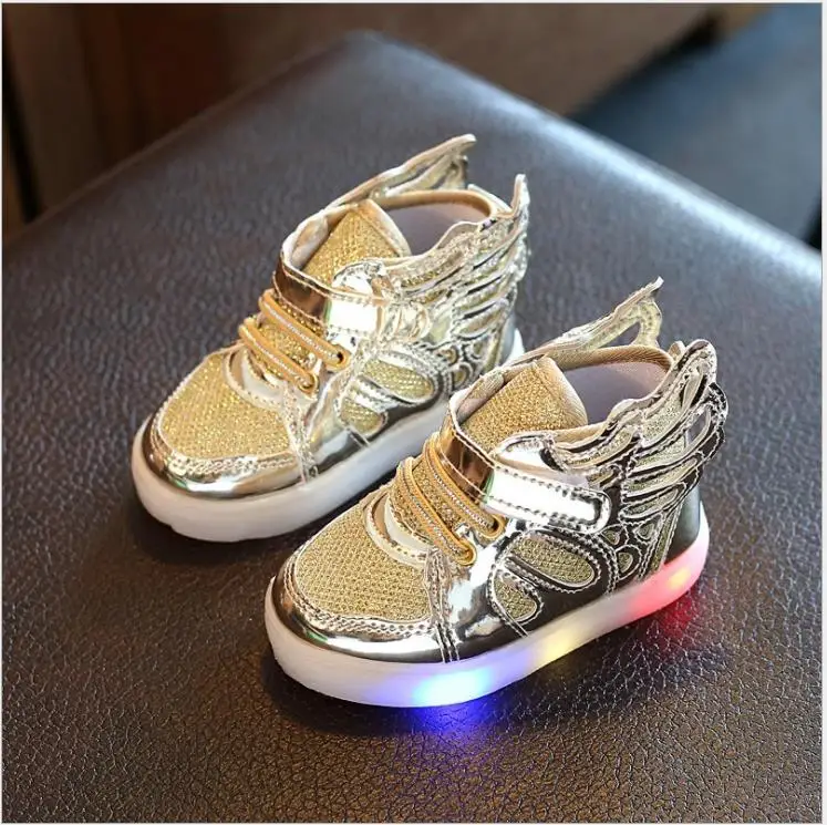 

New Cheapest Spring Autumn Winter Children's Sneakers Kids Casual Flash Shoes Chaussure Enfant wings Girls Shoes With LED Light