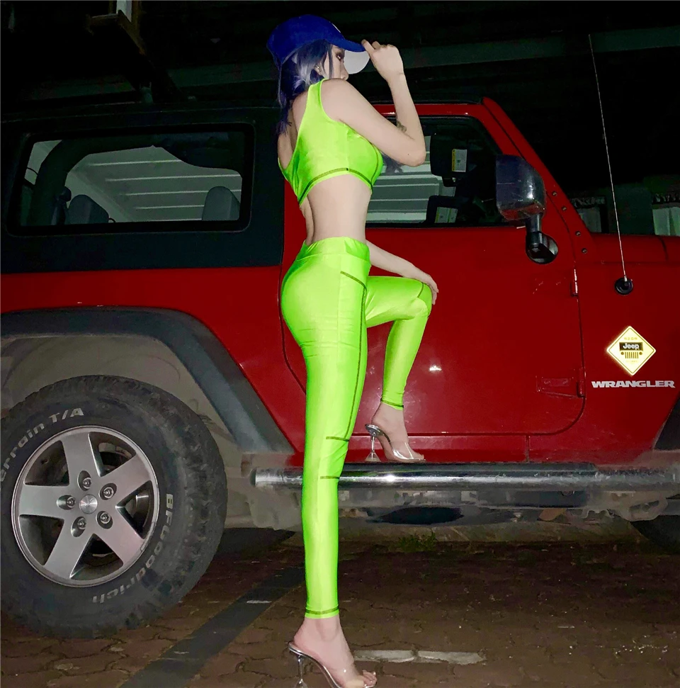 11706520489_564622163