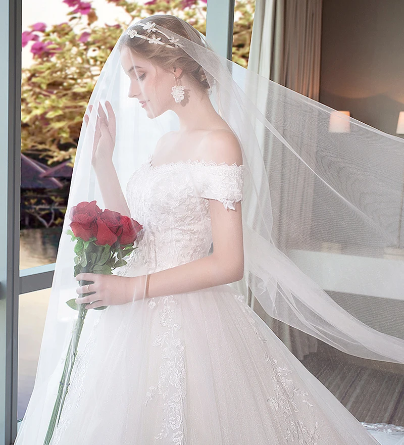 Сексуальный вырез «сердечко» Королевский бальное платье для процессии свадебное платье Роскошные кружевное, с коротким рукавом, на шнуровке свадебное платье для принцессы