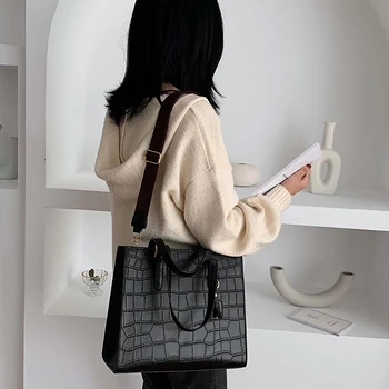 

Stone Pattern Shoulder Bag Women Travel Bags Leather Bag Female Handbags Women Bags Black