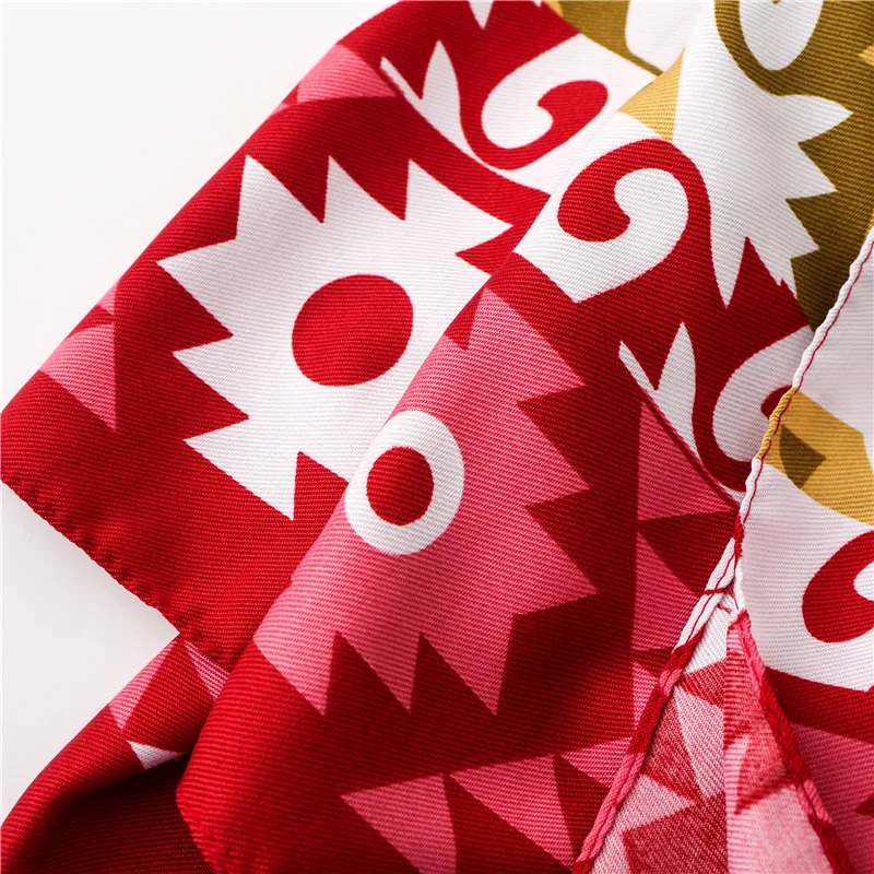 10931180889_906224695