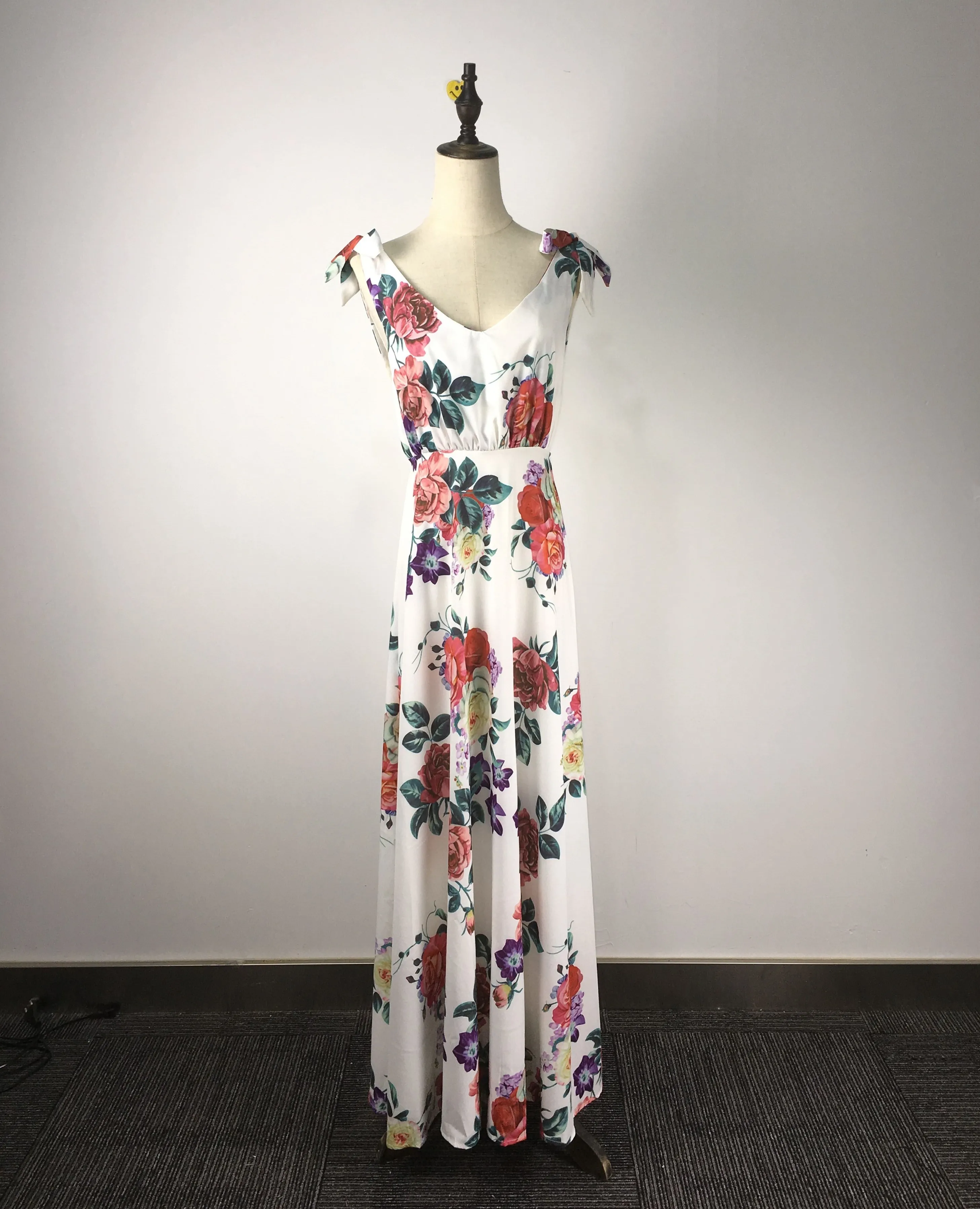 Летнее женское платье макси, сексуальное с глубоким v-образным вырезом, на тонких бретелях, длинный сарафан, бохо, цветочный принт, открытая спина, пляжные платья