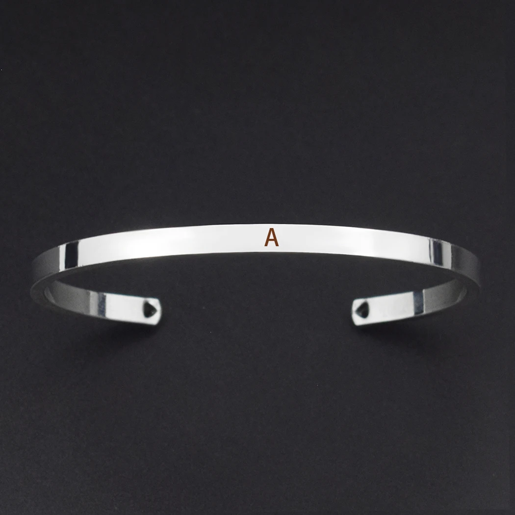 Женский браслет с гравировкой из 26 букв медный золотого цвета именем