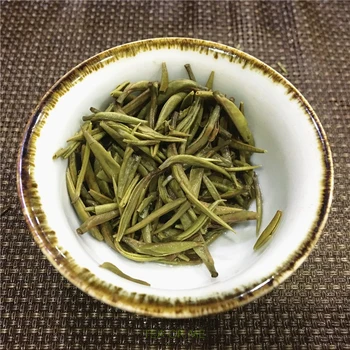 

2020 3A Chinese White Tea Silver Needle Premium Bai Hao Yin Zhen Oolong Tea Kungfu Health Tea