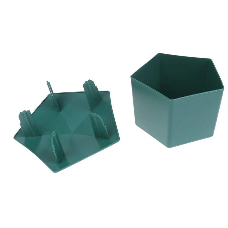 Hot Plastic Slug and Snail Cage House Trap Catcher Slugs Snails Garden Trapper Leech Garden Tool Reptile Farm Protector Box Cage