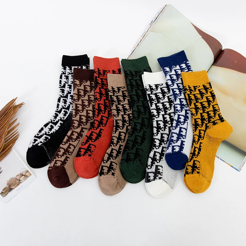 Женские носки Ins со звездами; сезон осень-зима-весна; женские носки с буквенным принтом в европейском и американском стиле; уличные носки с двойной иглой