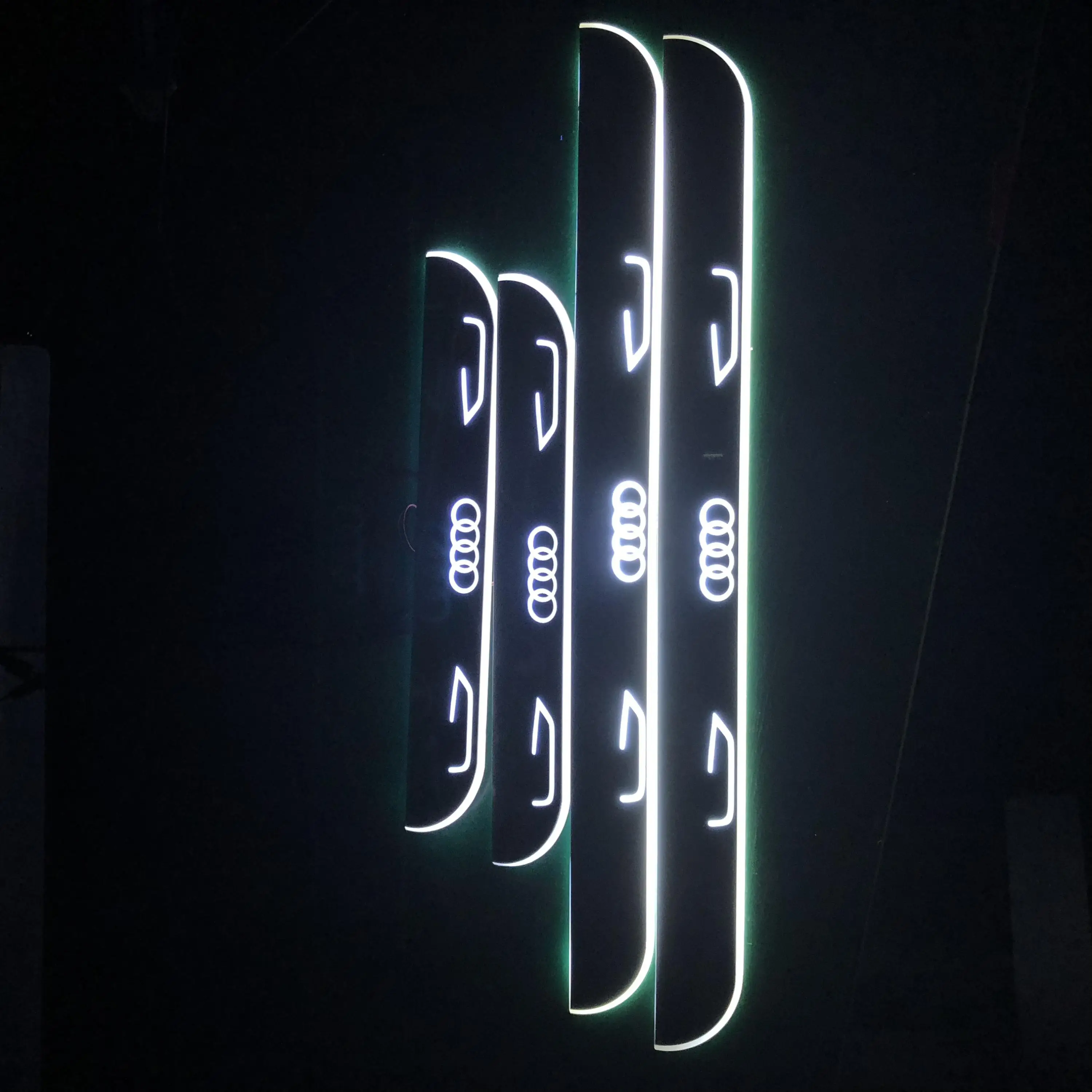 

Acrylic door sill plate strip with led decorative welcome light moving door scuff for Audi series