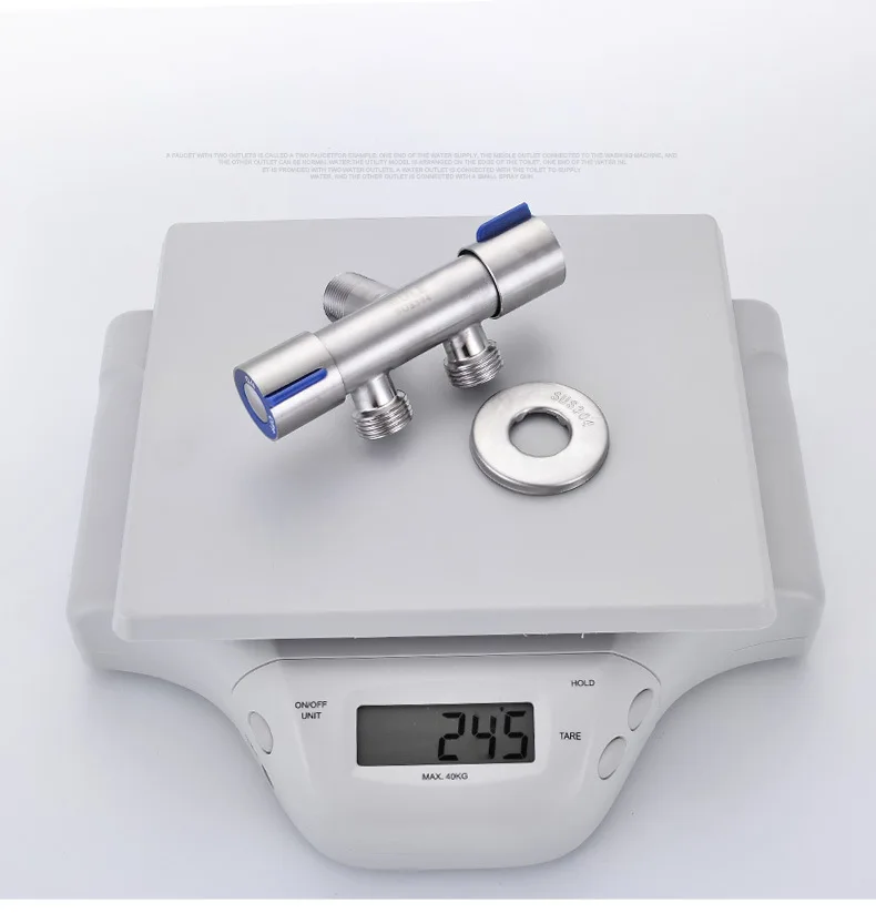 12592771418_1831566324