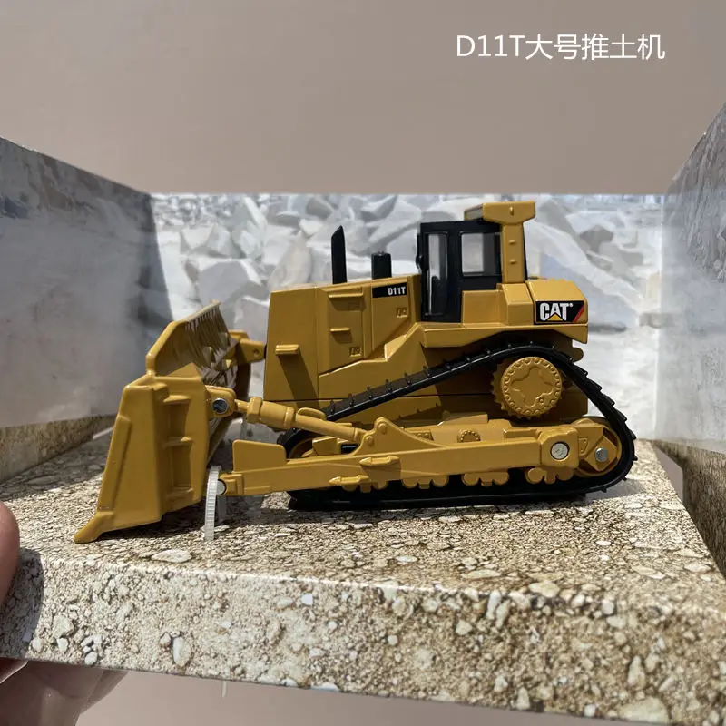 キャタピラー　ミニチュア 1:101 CAT Diecast Model Caterpillars Excavator Vehicle CAT