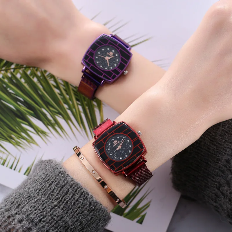 

Woman's Watch Fashion Unique Design Starry Sky Dial Quartz Wrist watch Casual Women Watch Ladies Watch Women Reloj Mujer relogio
