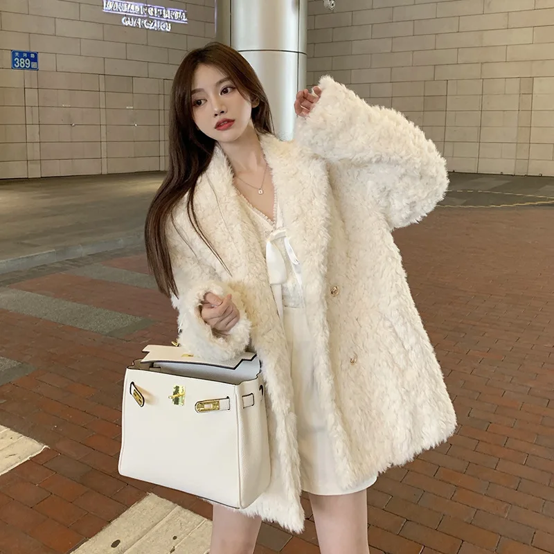 

Пальто из искусственного меха, женская Свободная куртка с отложным воротником и длинным рукавом, зимняя верхняя одежда большого размера из овечьей шерсти, корейское повседневное теплое плюшевое пальто, 2022