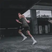 Стиль, Летний дышащий спортивный жилет для мужчин, облегающая футболка без рукавов для фитнеса