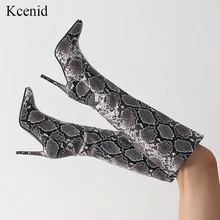 Kcenid/Новая женская обувь женские сапоги до колена больших размеров 34-43 пикантные вечерние сапоги из искусственной кожи на высоком каблуке с принтом Саке