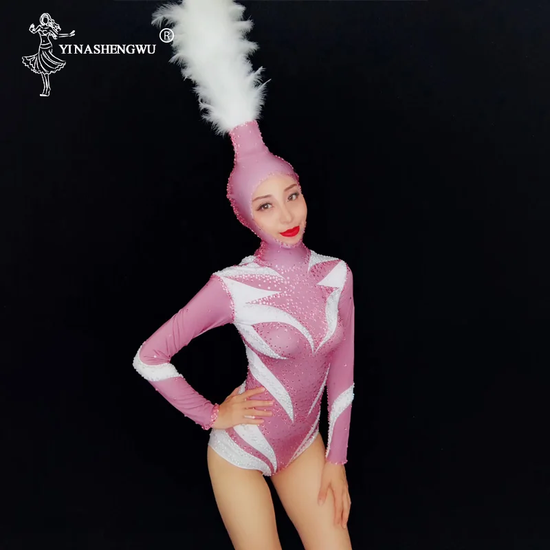 

Pink Crystals Sexy Leotard Bodysuit With White Feathers Headdress Costumes Female Jazz Costume Long Sleeve Nightclub Bodysuit