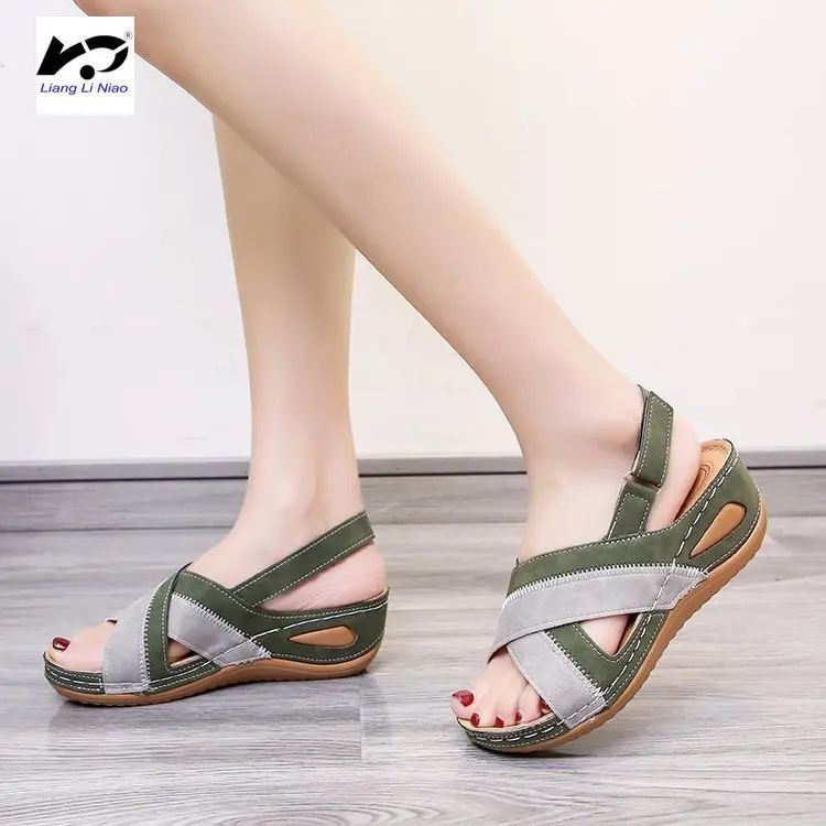 2020 New Color Matching Casual Comfortable Flat Women's Shoes Sandals Hook and Loop Back with High Quality | Обувь